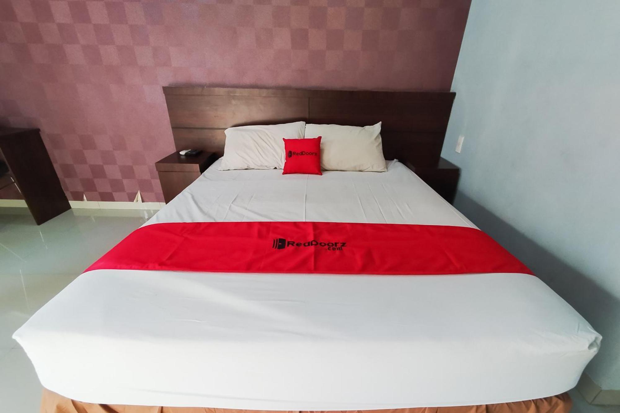 Reddoorz Syariah Near Lotte Grosir Medan Hotell Sunggal Eksteriør bilde
